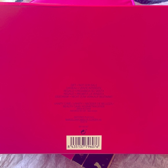 Prada NIB Double Cosmetic Case w/samples - Picture 13 of 13